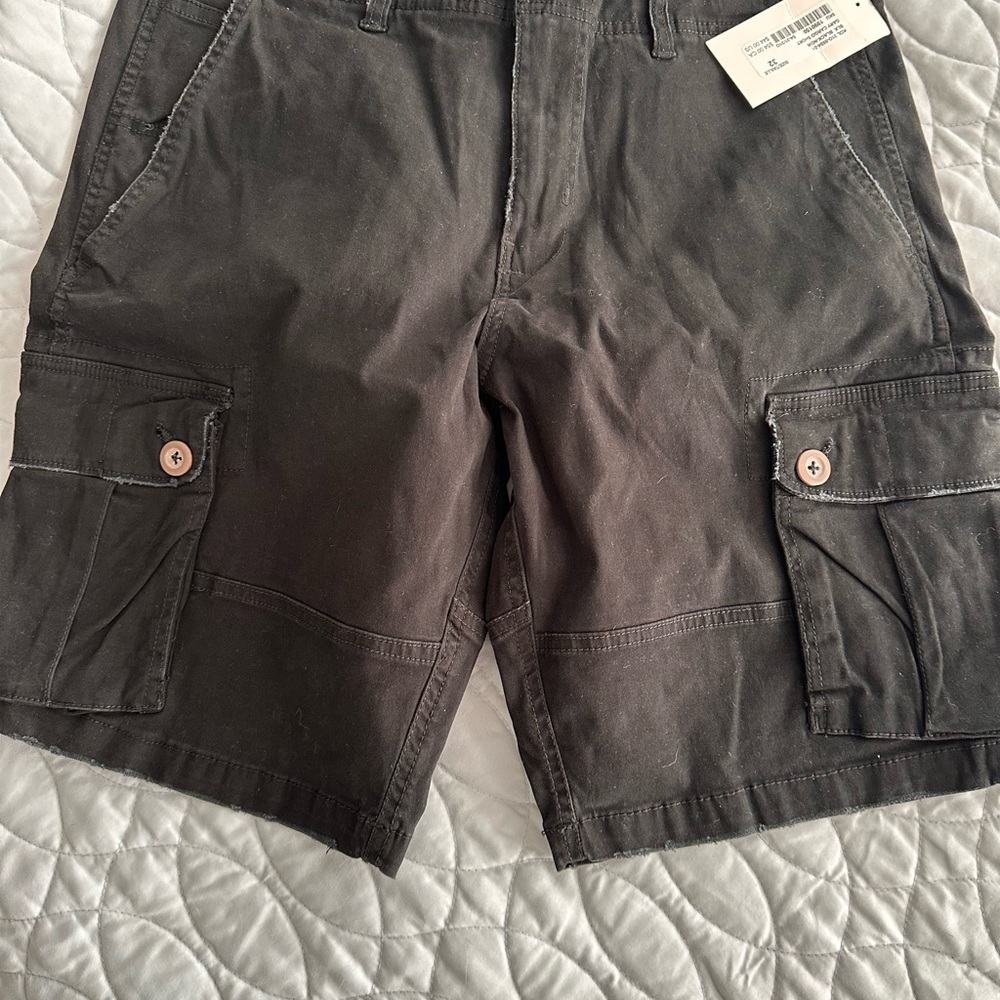 Kolby Relaxed Fit Cargo Shorts – Size 32 Black